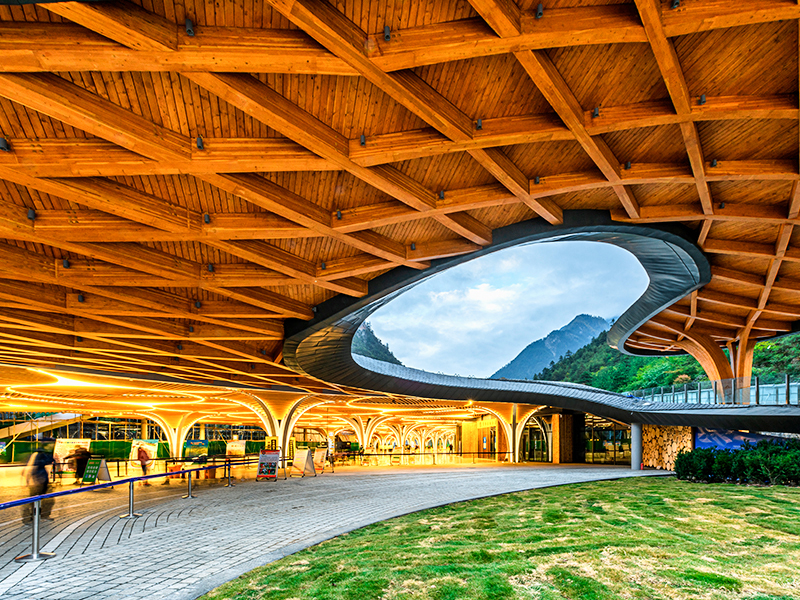 Lignea Structure Service facilities pro Peregrinatores in Jiuzhaigou